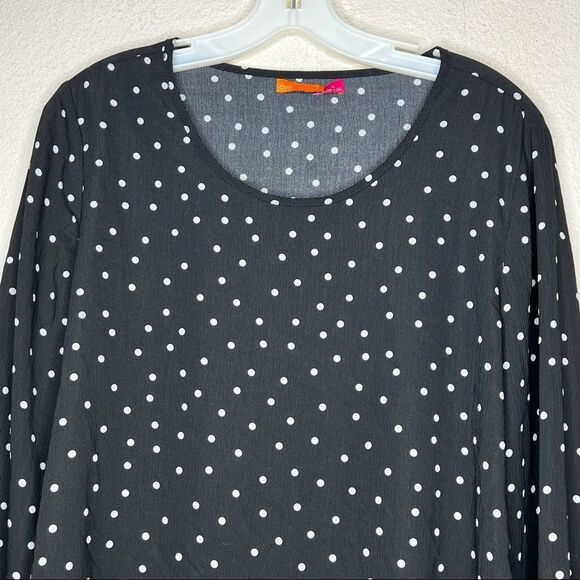Ava Polka Dot Top - Picture 2 of 7